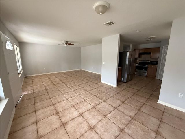 311 Kansas Street, Bacliff, TX 77518