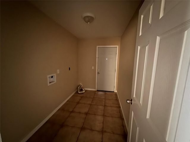 311 Kansas Street, Bacliff, TX 77518