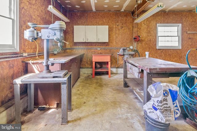 22539 INDIAN POINT RD, Bozman, MD 21612