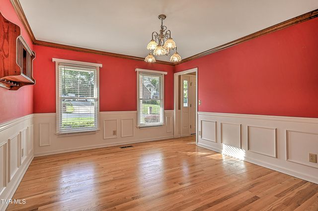 332 Chesterfield Drive, Kingsport, TN 37663