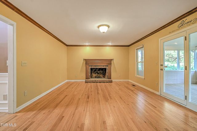 332 Chesterfield Drive, Kingsport, TN 37663