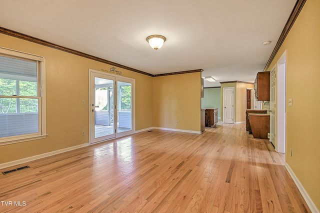 332 Chesterfield Drive, Kingsport, TN 37663