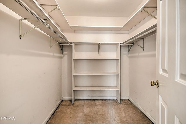 332 Chesterfield Drive, Kingsport, TN 37663