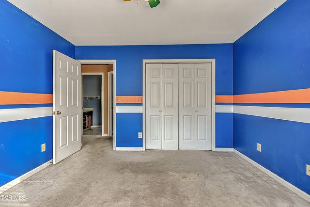 332 Chesterfield Drive, Kingsport, TN 37663