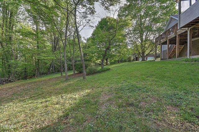 332 Chesterfield Drive, Kingsport, TN 37663