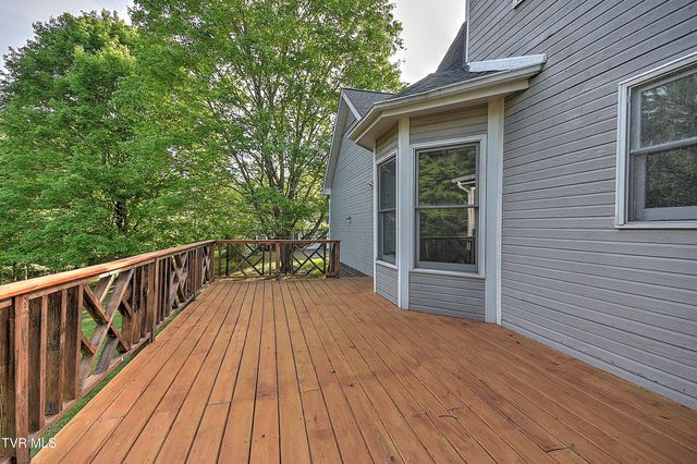 332 Chesterfield Drive, Kingsport, TN 37663