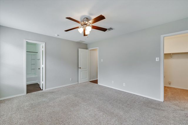 214 Calixto CT, San Marcos, TX 78666