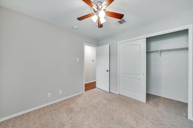214 Calixto CT, San Marcos, TX 78666
