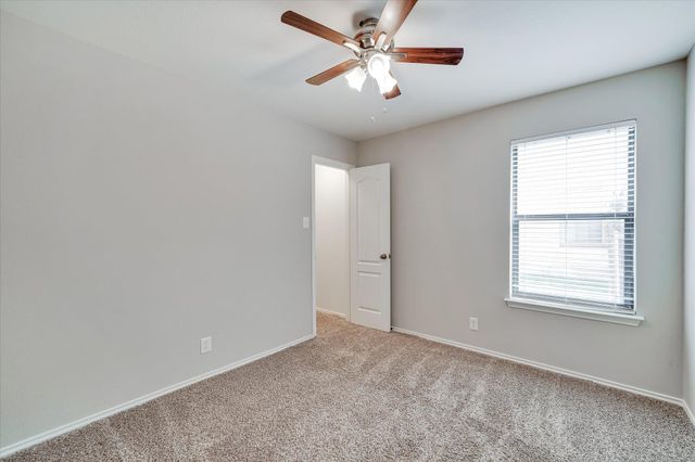 214 Calixto CT, San Marcos, TX 78666