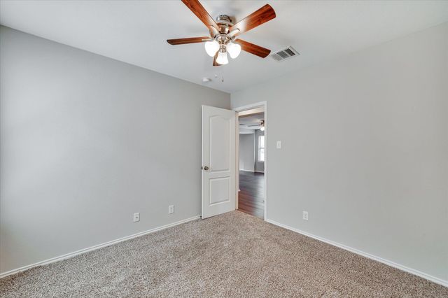 214 Calixto CT, San Marcos, TX 78666