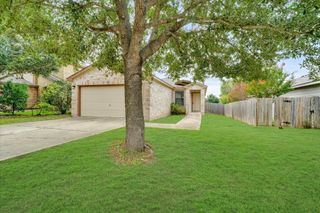 214 Calixto CT, San Marcos, TX 78666