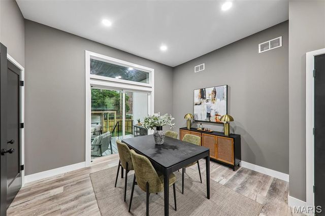 2925 Lafayette Avenue, St Louis, MO 63104