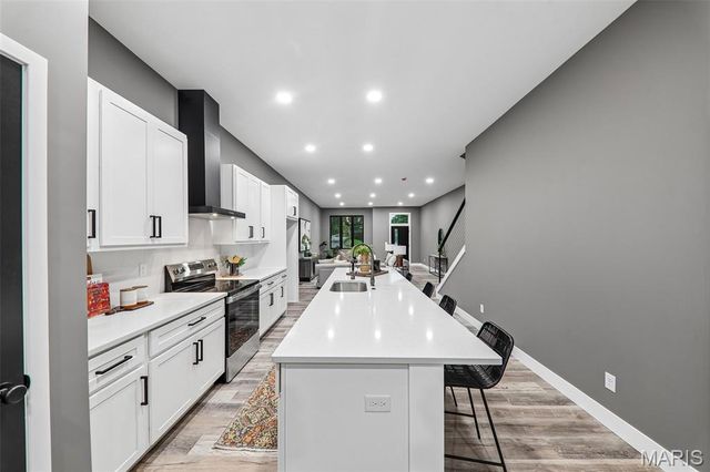 2925 Lafayette Avenue, St Louis, MO 63104