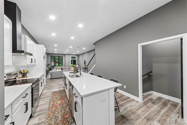 2925 Lafayette Avenue, St Louis, MO 63104