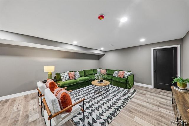 2925 Lafayette Avenue, St Louis, MO 63104
