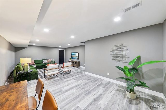 2925 Lafayette Avenue, St Louis, MO 63104