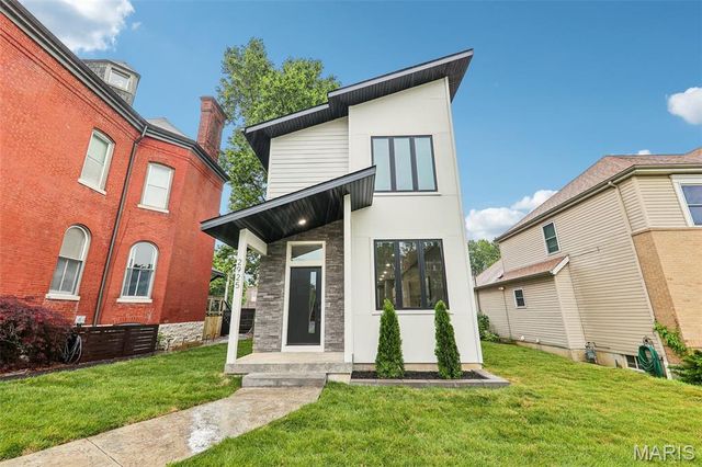 2925 Lafayette Avenue, St Louis, MO 63104