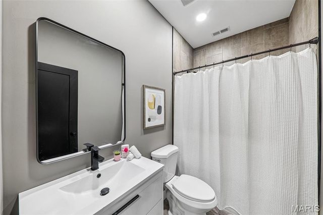 2925 Lafayette Avenue, St Louis, MO 63104