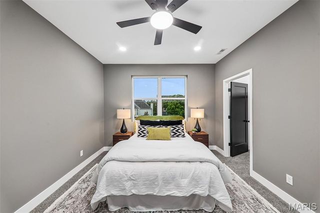 2925 Lafayette Avenue, St Louis, MO 63104