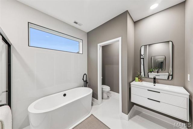2925 Lafayette Avenue, St Louis, MO 63104