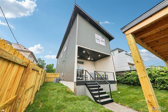 2925 Lafayette Avenue, St Louis, MO 63104