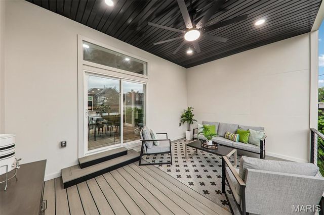 2925 Lafayette Avenue, St Louis, MO 63104