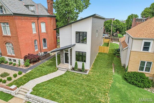 2925 Lafayette Avenue, St Louis, MO 63104