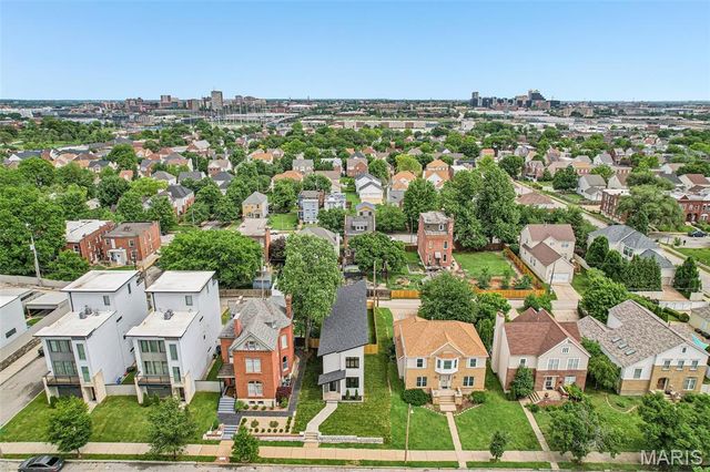 2925 Lafayette Avenue, St Louis, MO 63104