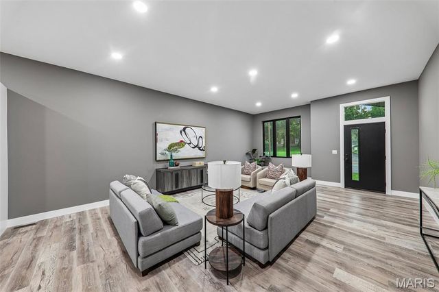 2925 Lafayette Avenue, St Louis, MO 63104