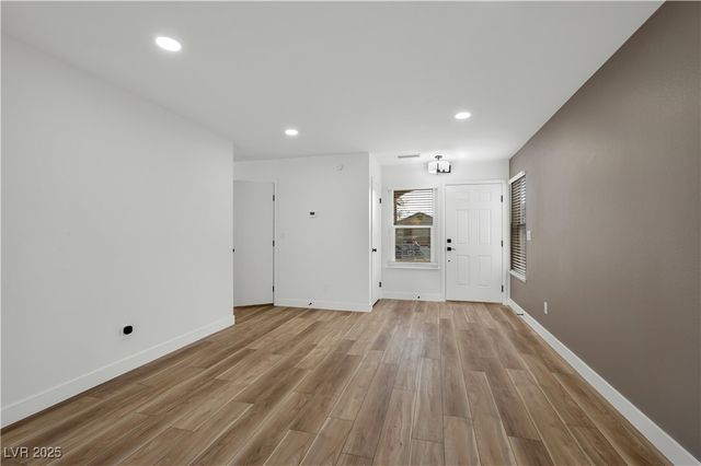 3870 East Gowan Road, Las Vegas, NV 89115