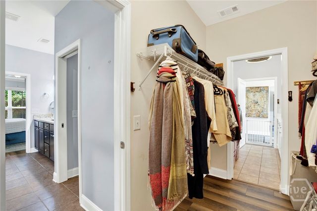 2002 Woodside Crossing, Savannah, GA 31405