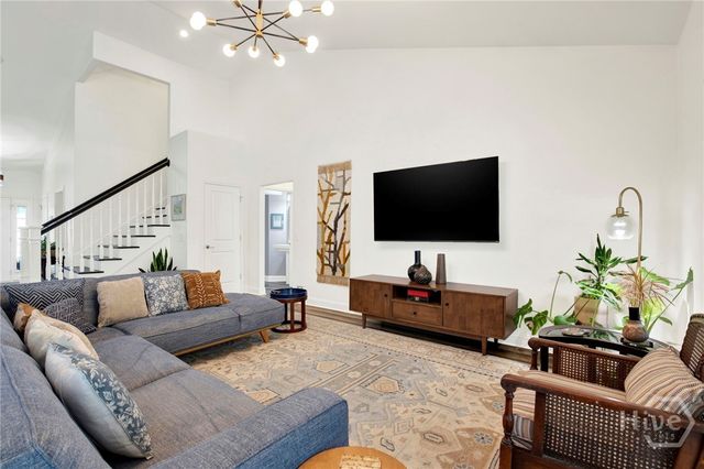 2002 Woodside Crossing, Savannah, GA 31405