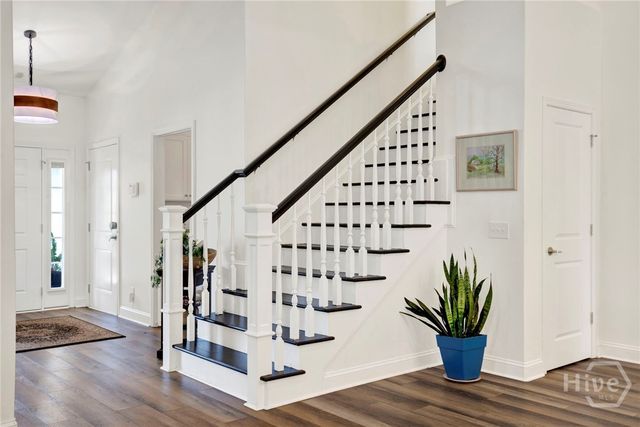 2002 Woodside Crossing, Savannah, GA 31405