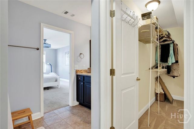 2002 Woodside Crossing, Savannah, GA 31405