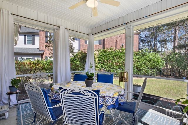 2002 Woodside Crossing, Savannah, GA 31405