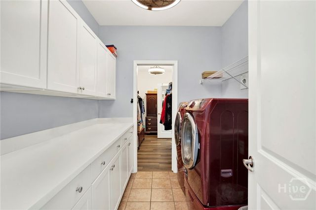 2002 Woodside Crossing, Savannah, GA 31405