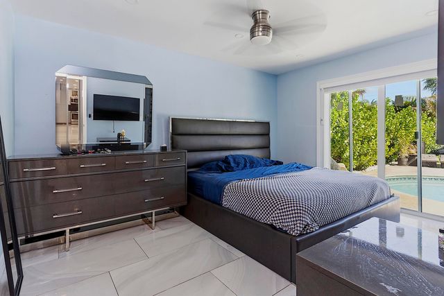 1580 NE 34th Street, Oakland Park, FL 33334