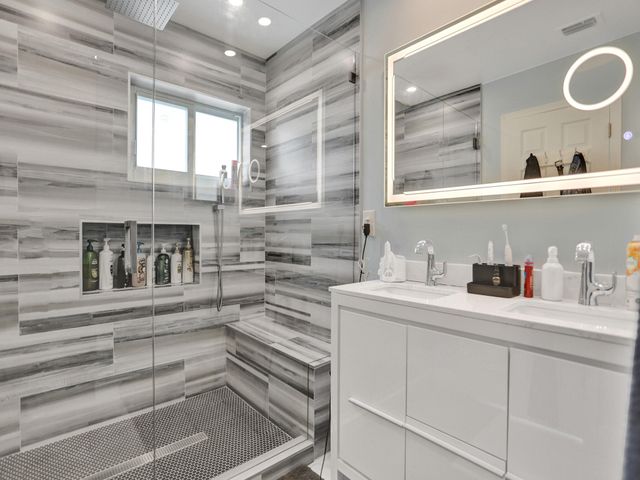 1580 NE 34th Street, Oakland Park, FL 33334