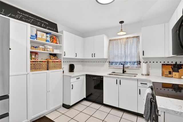 1086 MARTIN BOULEVARD, Orlando, FL 32825