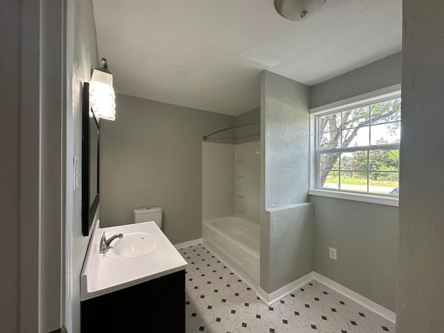 6178 North State Highway 125, Strafford, MO 65757