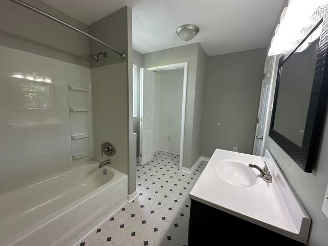 6178 North State Highway 125, Strafford, MO 65757