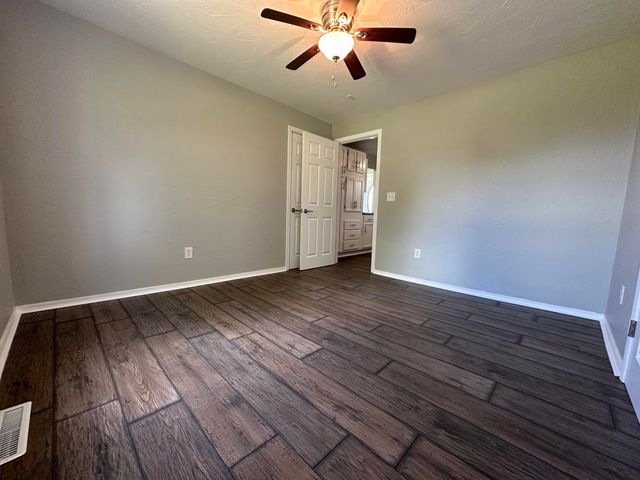 6178 North State Highway 125, Strafford, MO 65757
