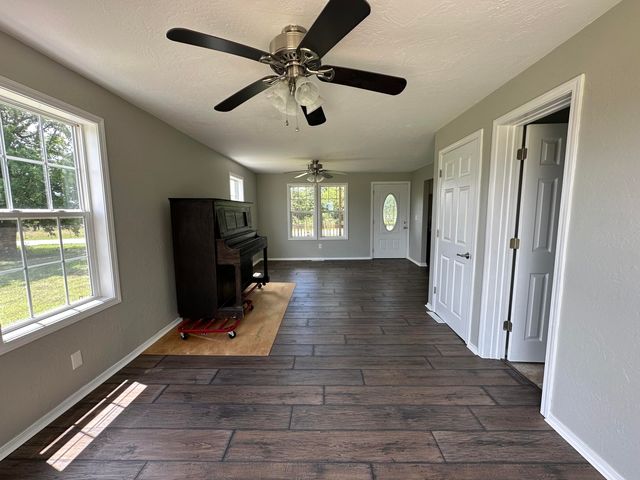 6178 North State Highway 125, Strafford, MO 65757