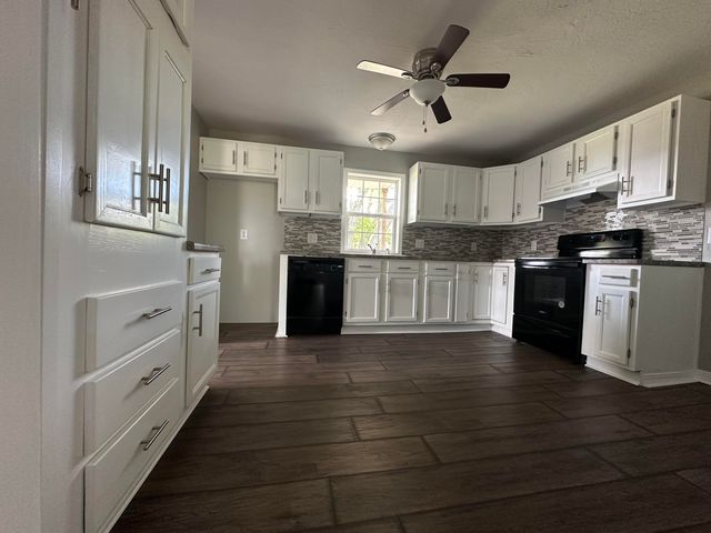6178 North State Highway 125, Strafford, MO 65757