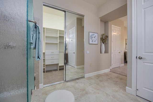955 Yosemite Ln, Lincoln, CA 95648