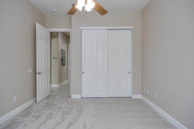955 Yosemite Ln, Lincoln, CA 95648