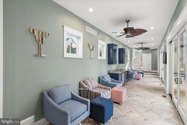 200 LAUREL ST, Rehoboth Beach, DE 19971