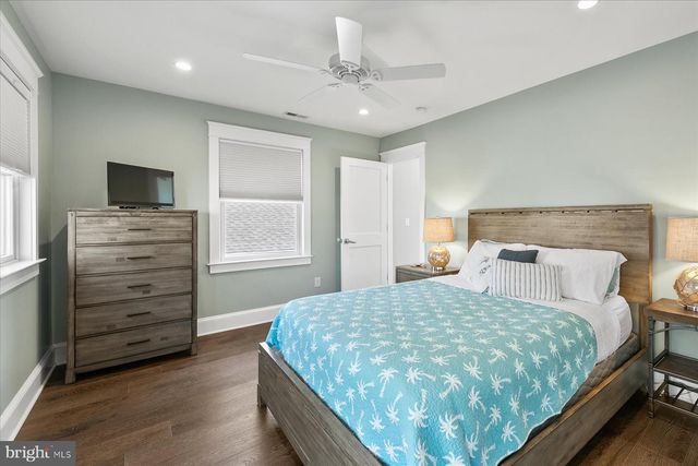 200 LAUREL ST, Rehoboth Beach, DE 19971