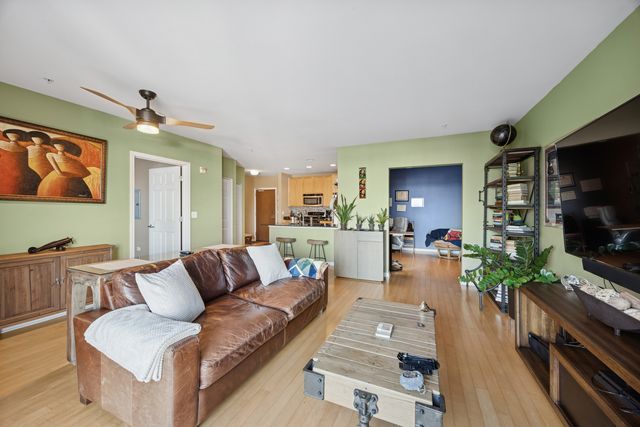 7757 VAN BUREN Street 506, Forest Park, IL 60130