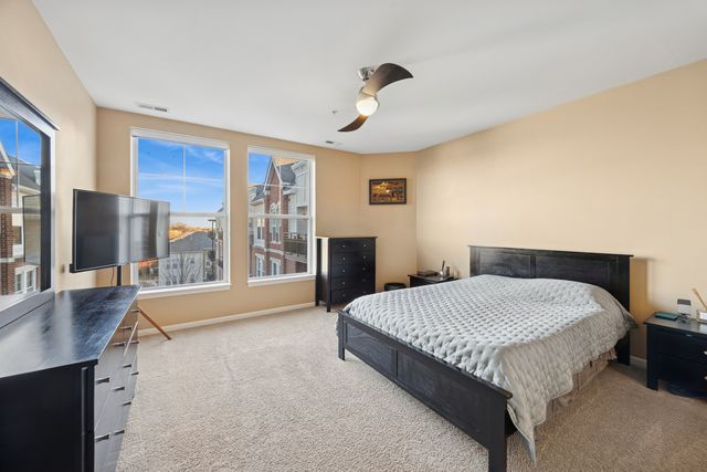 7757 VAN BUREN Street 506, Forest Park, IL 60130